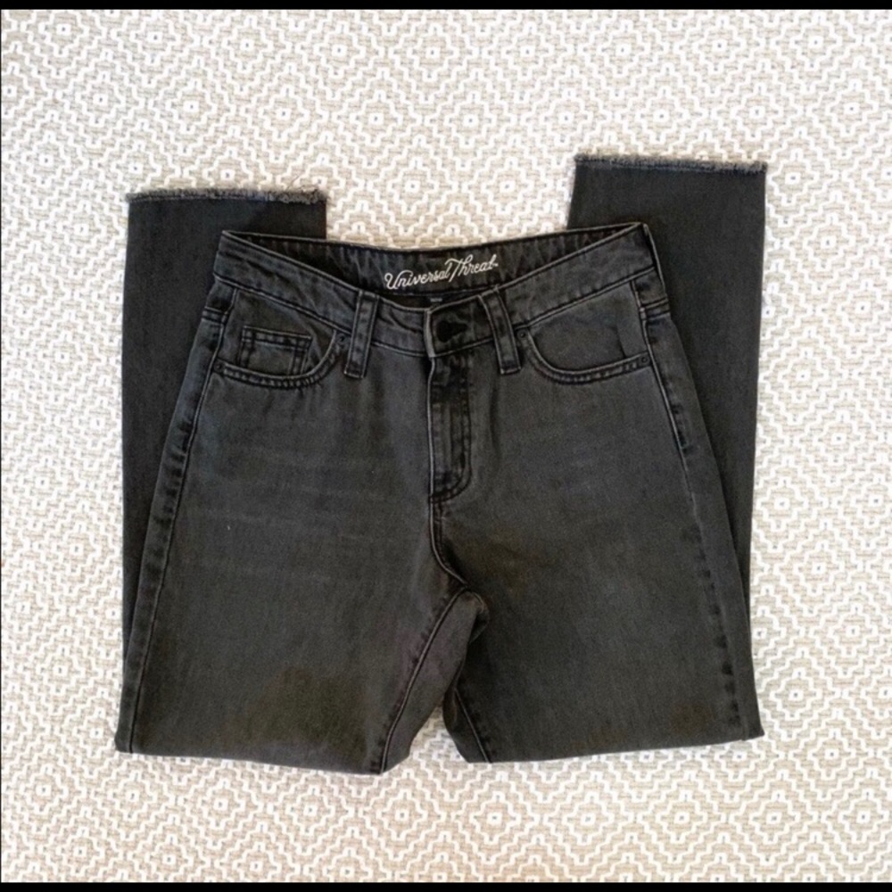 Universal Thread High-Rise Straight Leg Jeans